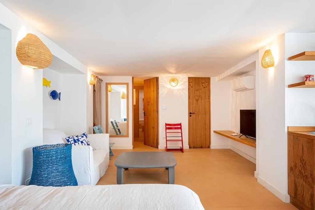 Villa Cisterna Capri, Private Beach Front Property With Pool Εξωτερικό φωτογραφία